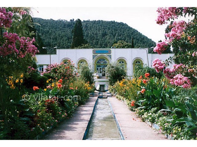 عکس اصلی شماره 2 - باغ چهلستون اشرف (پارک ملت)
