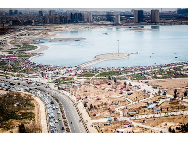 عکس اصلی شماره 2 - دریاچه شهدای خلیج فارس
