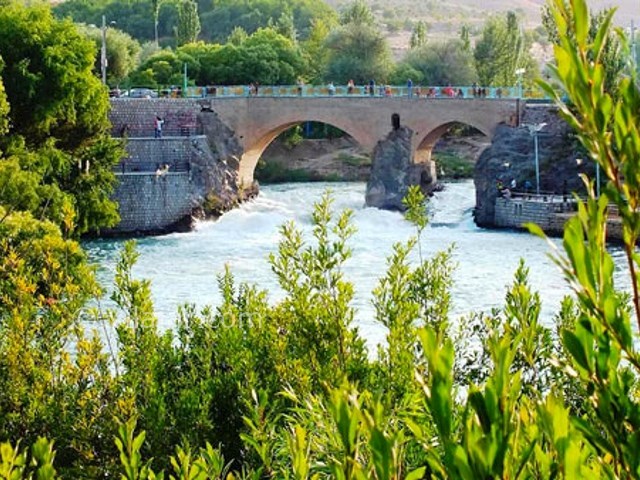 عکس شماره 6 - پل زمان خان در سامان