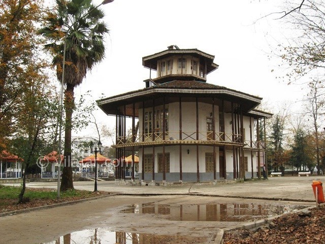 عکس شماره 6 - باغ محتشم رشت