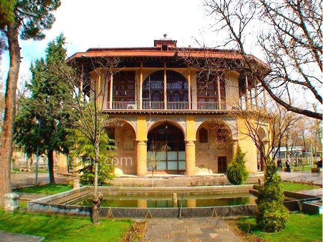 عکس شماره 5 - عمارت چهل ستون (کلاه فرنگی)