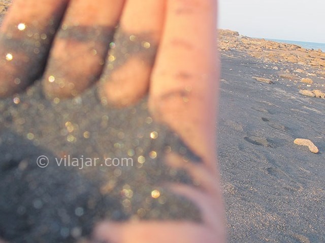 عکس شماره 10 - ساحل نقره فام جزیره هنگام