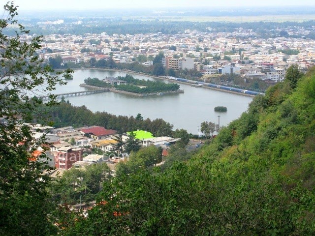 عکس شماره 3 - بام سبز لاهیجان