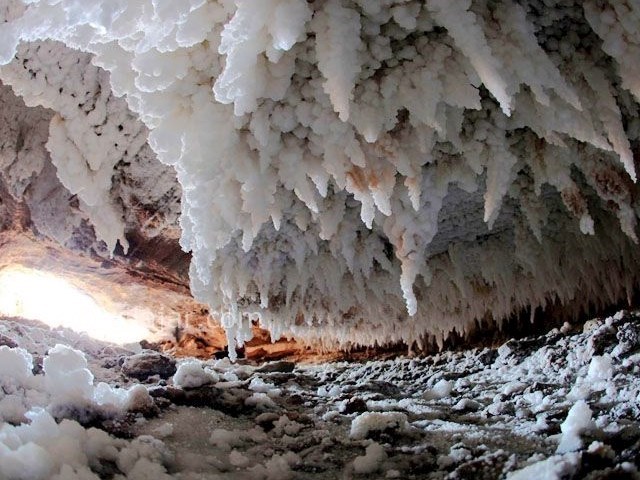 عکس اصلی شماره 1 - غار نمکدان جزیره قشم