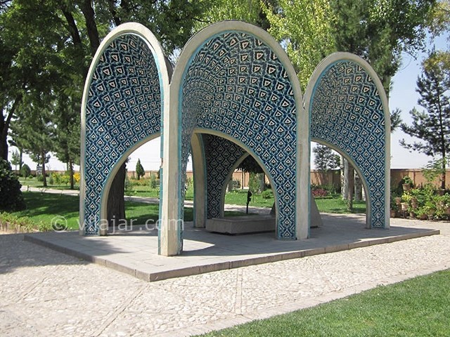 عکس شماره 4 - آرامگاه کمال الملک