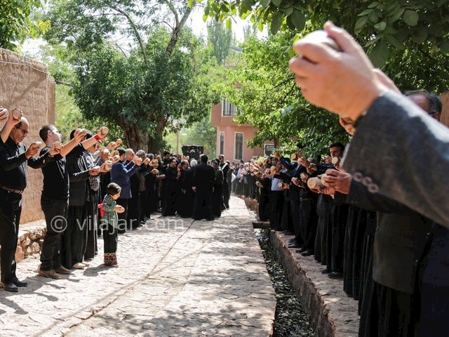 عکس شماره 5 - مراسم جغجغه زنی در ابیانه