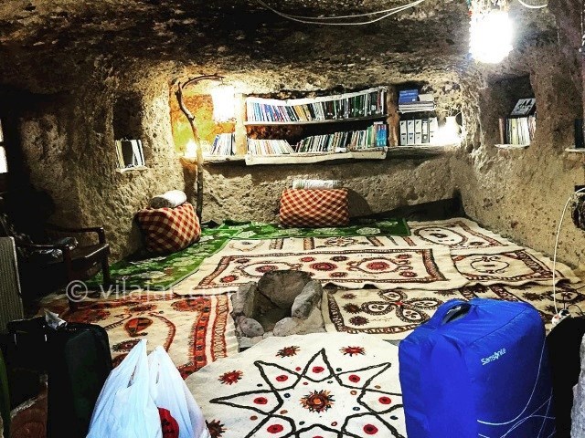 عکس شماره 10 - روستای صخره ای میمند