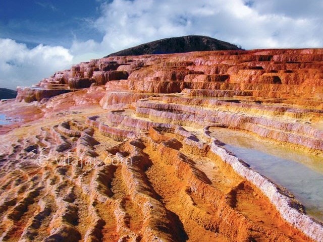 عکس شماره 13 - چشمه های باداب سورت