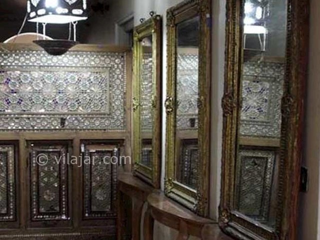 عکس شماره 5 - موزه قصر آینه در یزد