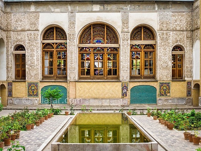 عکس شماره 6 - عمارت مسعودیه در تهران