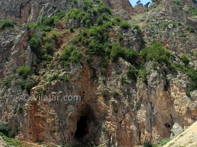 عکس اصلی شماره 1 - غار اسپهبدان رودبار