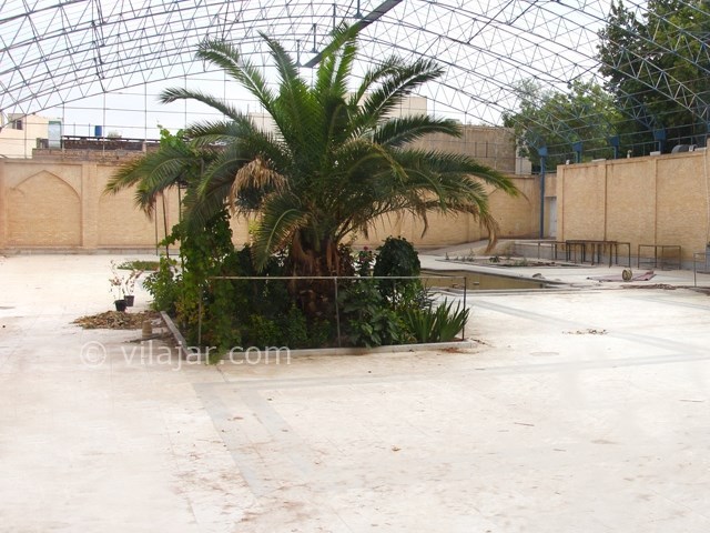 عکس شماره 8 - انگورستان ملک التجار اصفهان