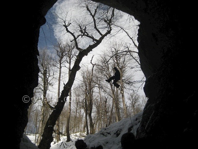 عکس شماره 4 - غار آویشو شاندرمن گیلان