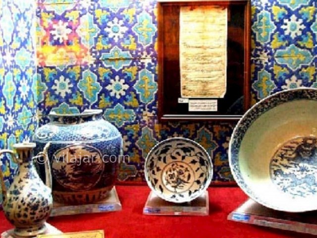 عکس شماره 11 - موزه چینی خانه اردبیل