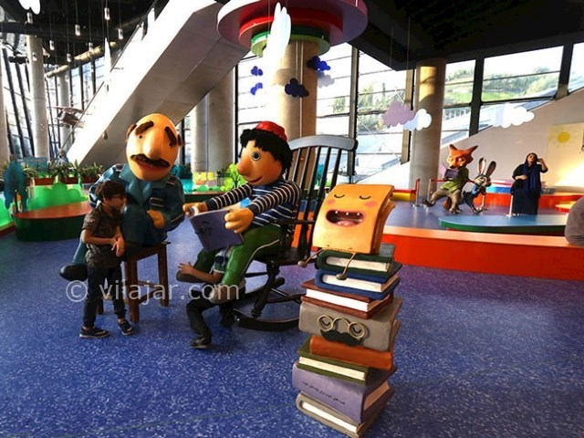 عکس شماره 21 - باغ کتاب تهران