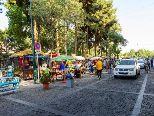 عکس شماره 6 - خیابان سی تیر در تهران