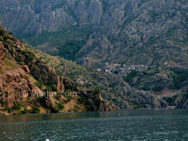 عکس شماره 14 - روستا و سد داریان