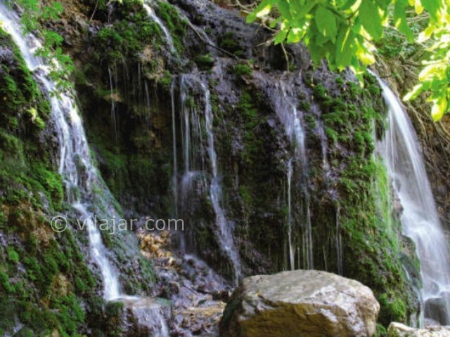 عکس شماره 13 - روستا و آبشار اخلمد