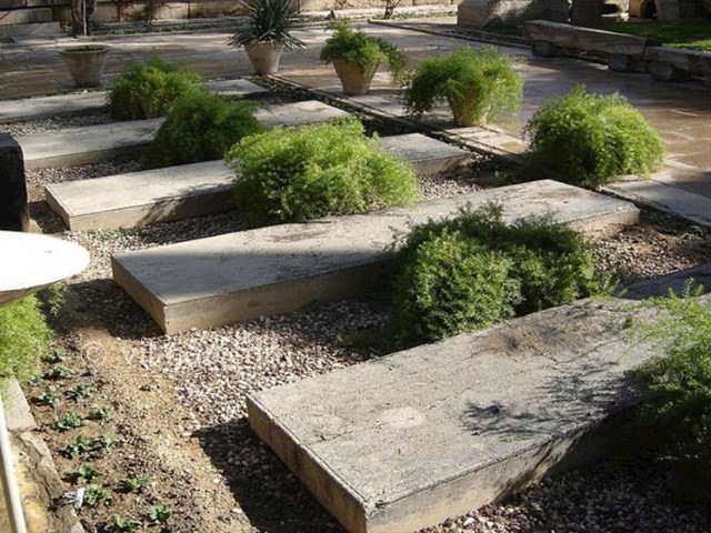 عکس شماره 10 - باغ موزه هفت تنان شیراز