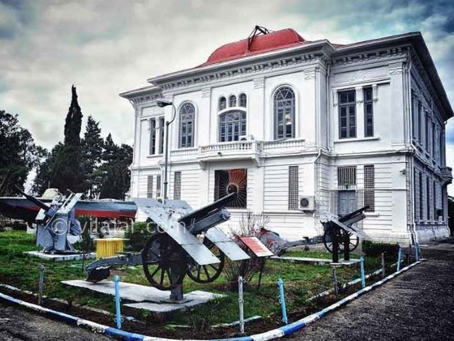 عکس اصلی شماره 1 - کاخ میان پشته و موزه نظامی انزلی