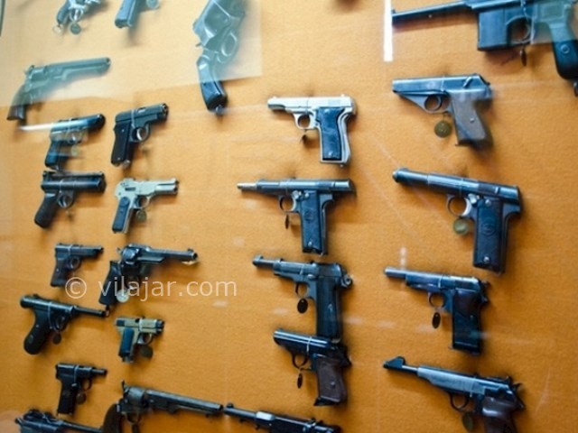 عکس شماره 9 - کاخ میان پشته و موزه نظامی انزلی