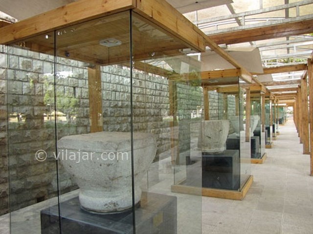 عکس شماره 4 - موزه سنگ طاق بستان کرمانشاه