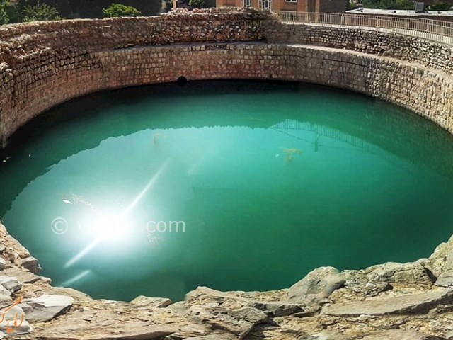 عکس شماره 3 - گرداب سنگی در خرم آباد