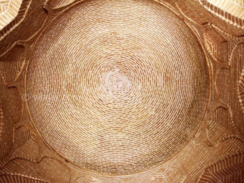 عکس شماره 3 - آرامگاه حمدالله مستوفی قزوین