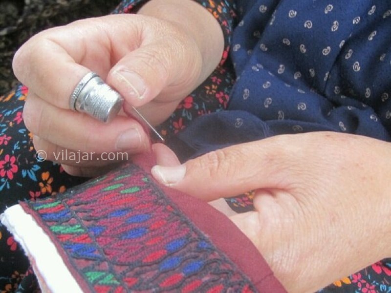 عکس شماره 4 - هنر سوزن دوزی ترکمن