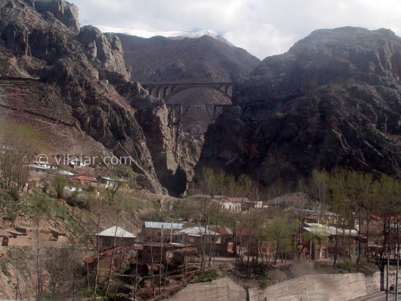 عکس شماره 9 - پل ورسک و سه خط طلا