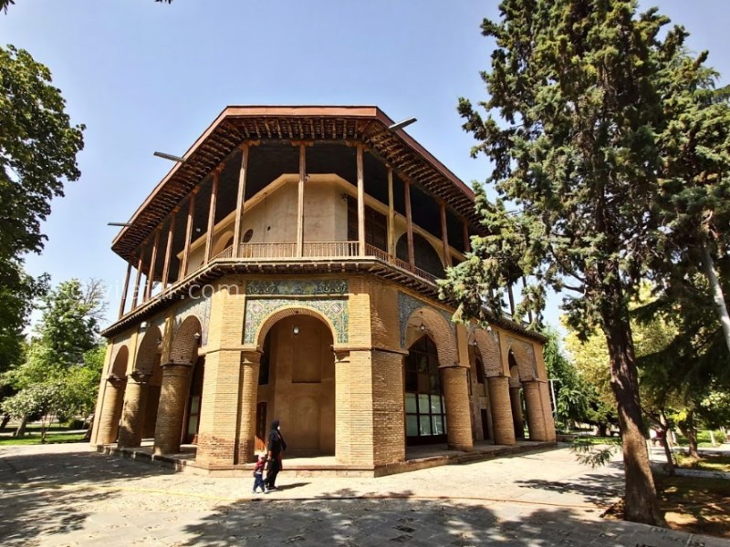 عکس شماره 16 - عمارت چهل ستون (کلاه فرنگی)