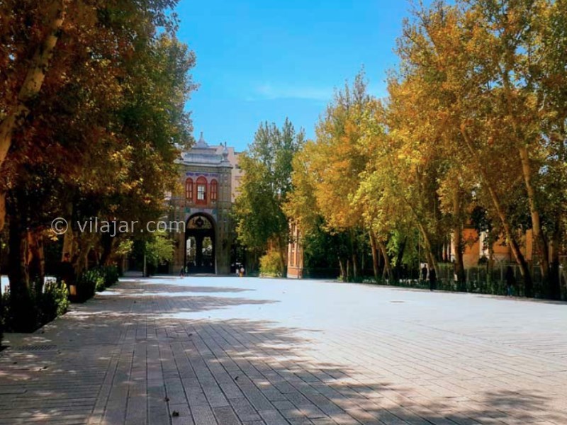 عکس شماره 4 - سردر باغ ملی