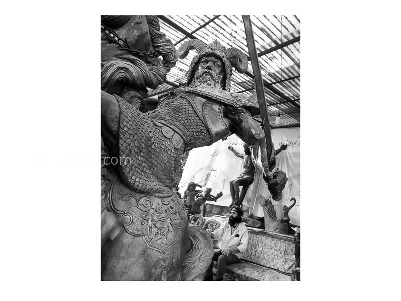 عکس شماره 24 - مجسمه‌ کوروش در کلاردشت