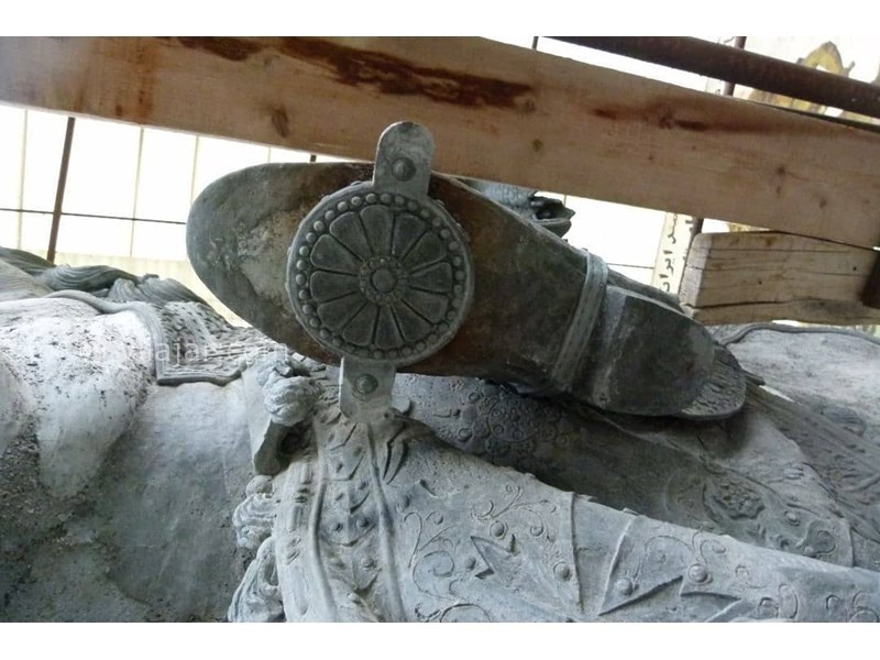 عکس شماره 28 - مجسمه‌ کوروش در کلاردشت