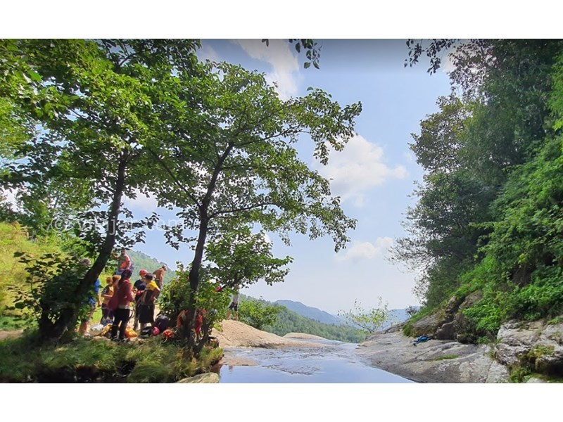 عکس شماره 9 - آبشار لاتون در گیلان