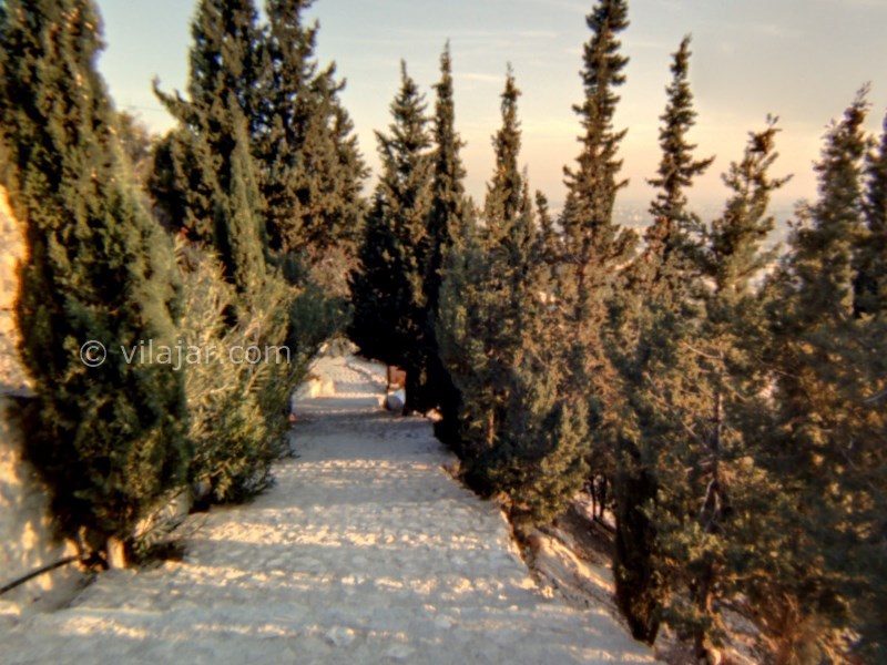 عکس شماره 7 - آرامگاه باباکوهی کجاست؟