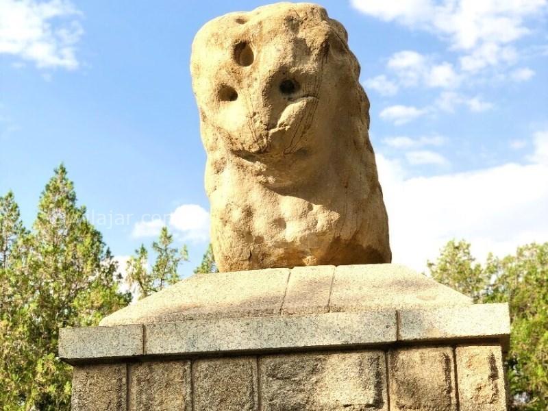 عکس اصلی شماره 4 - مجسمه شیر سنگی همدان
