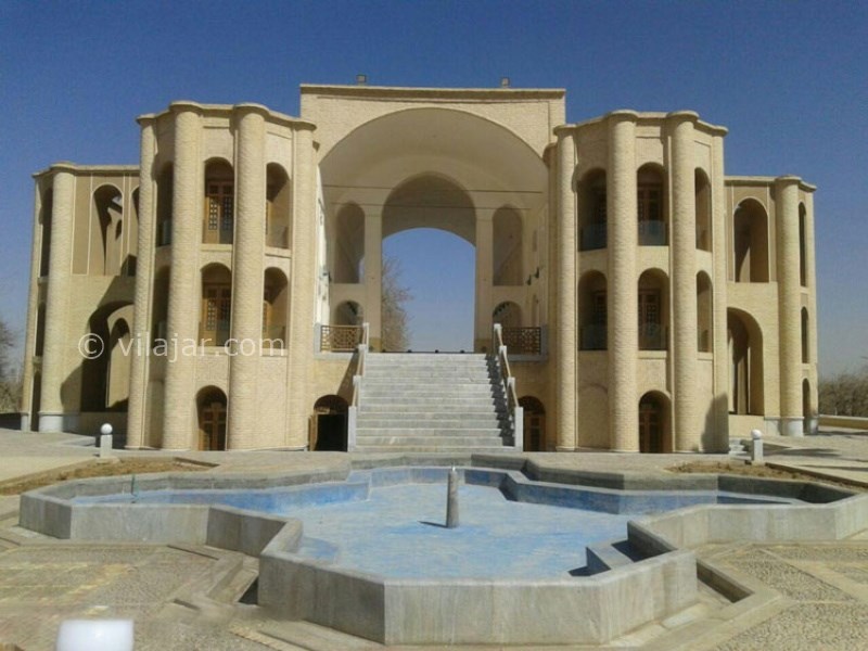 عکس شماره 4 - باغ خان یزد