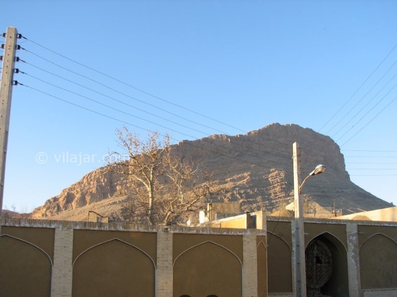 عکس شماره 4 - آب انبار و حسینیه نراق