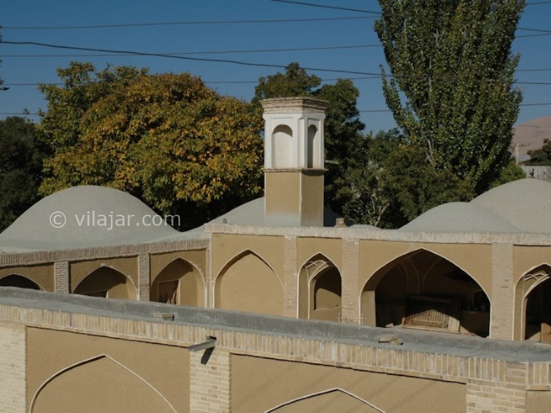 عکس شماره 5 - آب انبار و حسینیه نراق