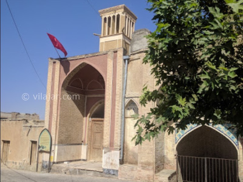 عکس شماره 8 - آب انبار و حسینیه نراق