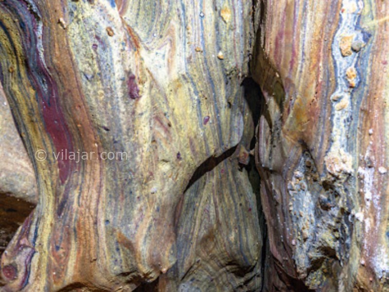 عکس شماره 3 - غار رنگین کمان هرمز