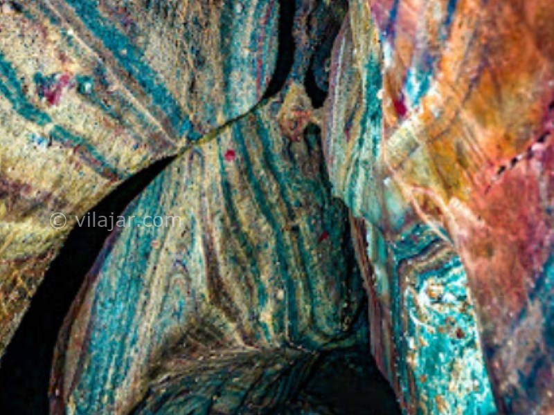 عکس شماره 11 - غار رنگین کمان هرمز