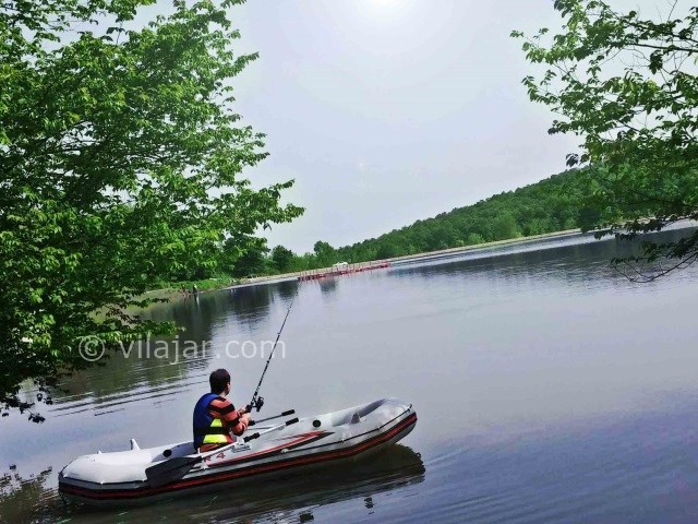 عکس شماره 4 - روستا و دریاچه سقالکسار