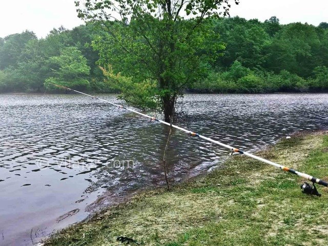 عکس شماره 5 - روستا و دریاچه سقالکسار