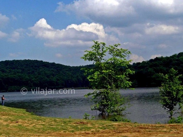 عکس شماره 6 - روستا و دریاچه سقالکسار