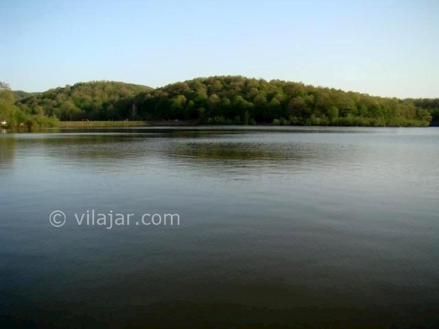 عکس شماره 8 - روستا و دریاچه سقالکسار