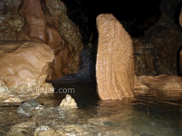 عکس اصلی شماره 2 - غار آبی دانیال در سلمان شهر