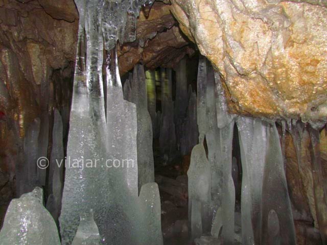 عکس شماره 3 - غار یخ مراد در جاده چالوس