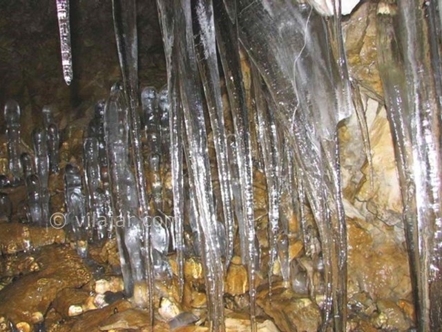 عکس اصلی شماره 4 - غار یخ مراد در جاده چالوس